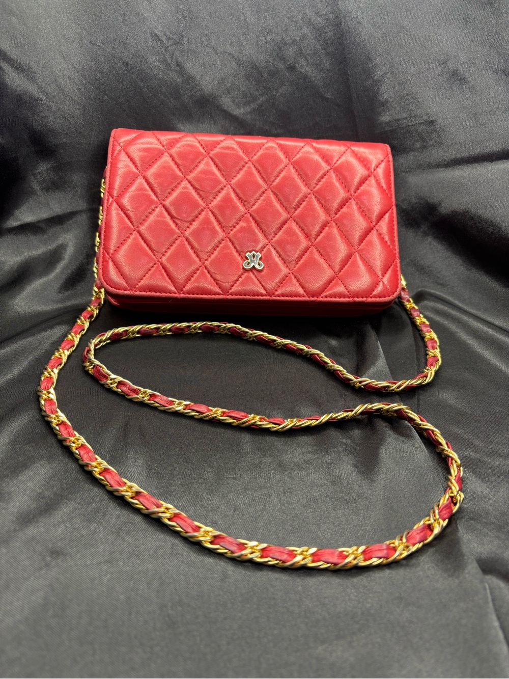 Authentic vintage Jay Herbert New York red diamond-quilted Lamb skin bag